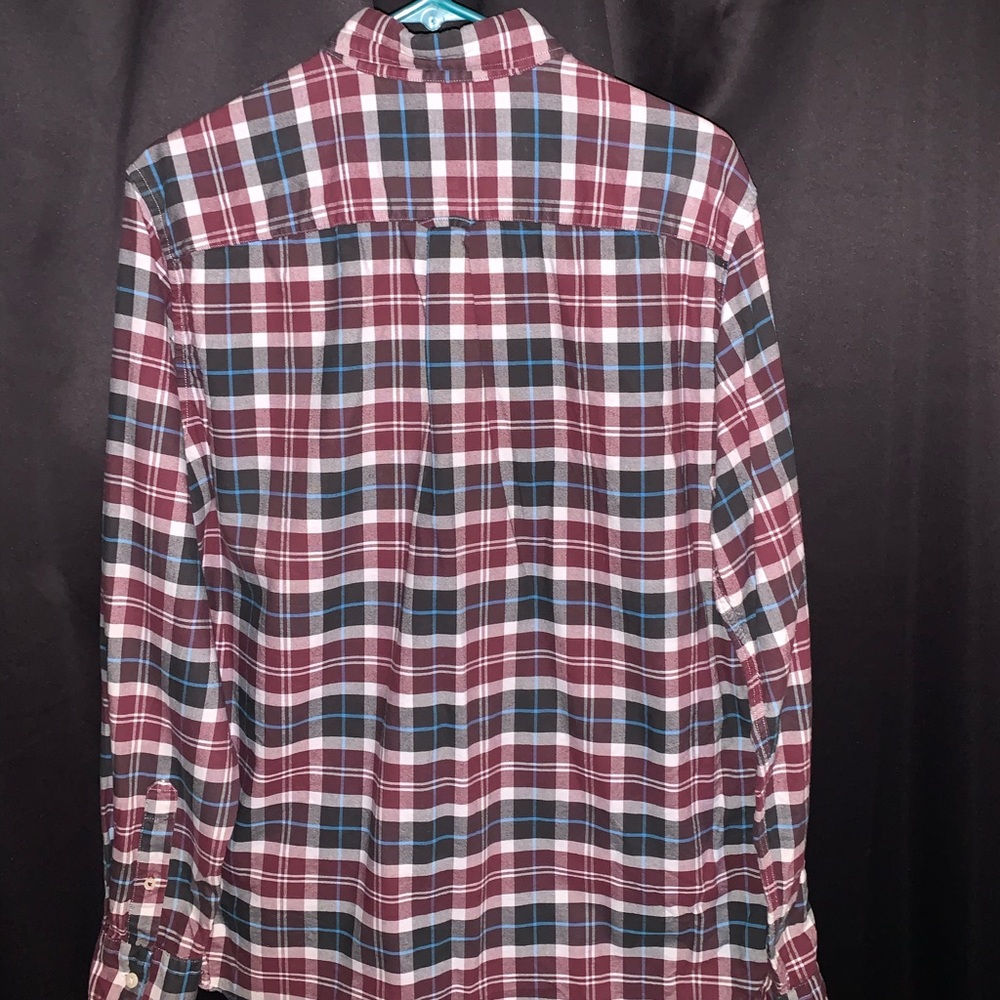 American eagle plaid maroon, blue, and white button up shirt